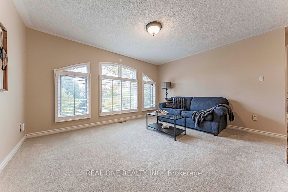 45 JOHN BUTTON Boulevard, Markham, ON L3R 9A7 22