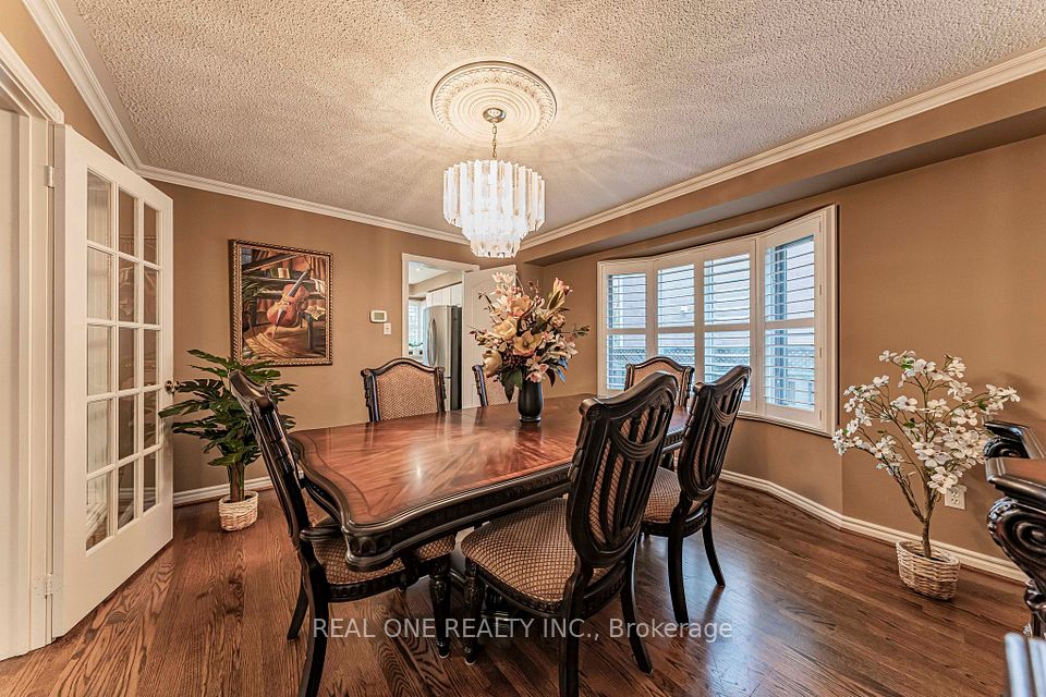 45 JOHN BUTTON Boulevard, Markham, ON L3R 9A7 18