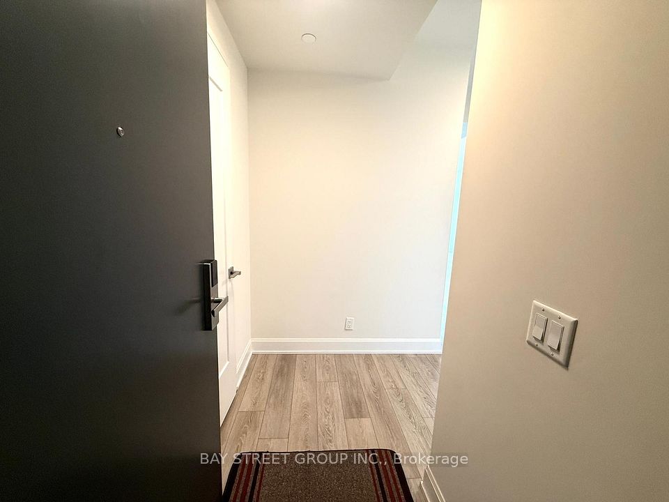 38 Gandhi Lane 3207, Markham, ON L3T 0G9 8