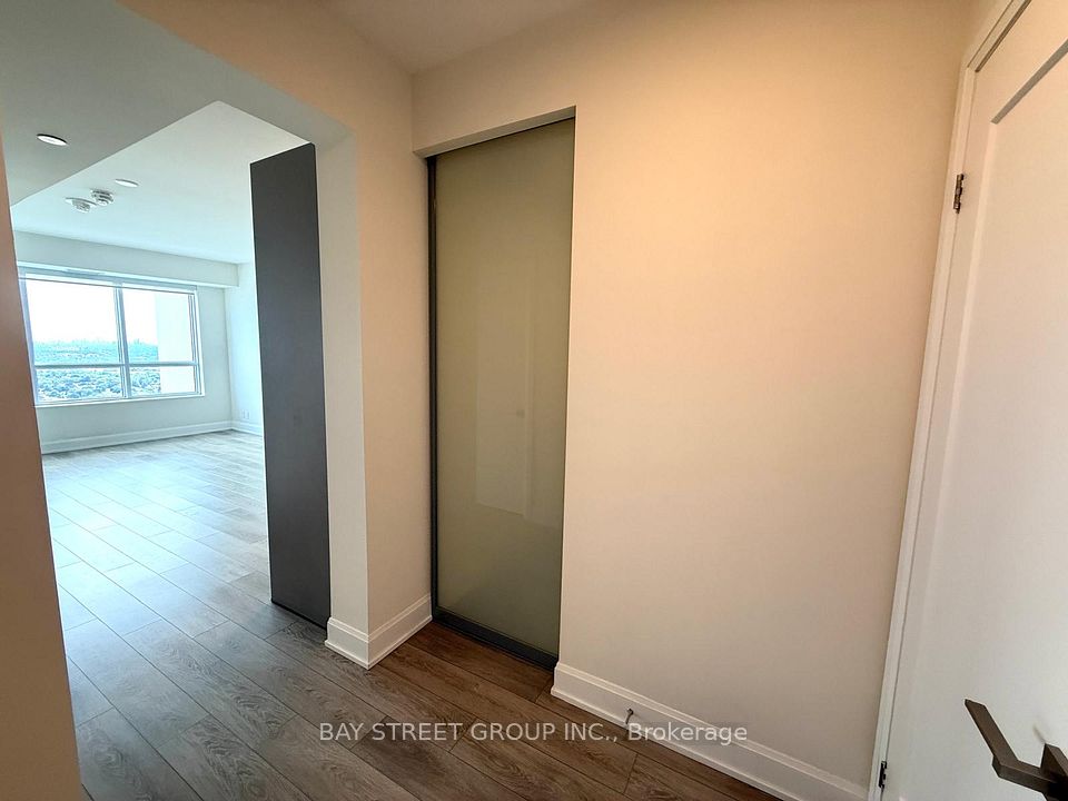 38 Gandhi Lane 3207, Markham, ON L3T 0G9 12