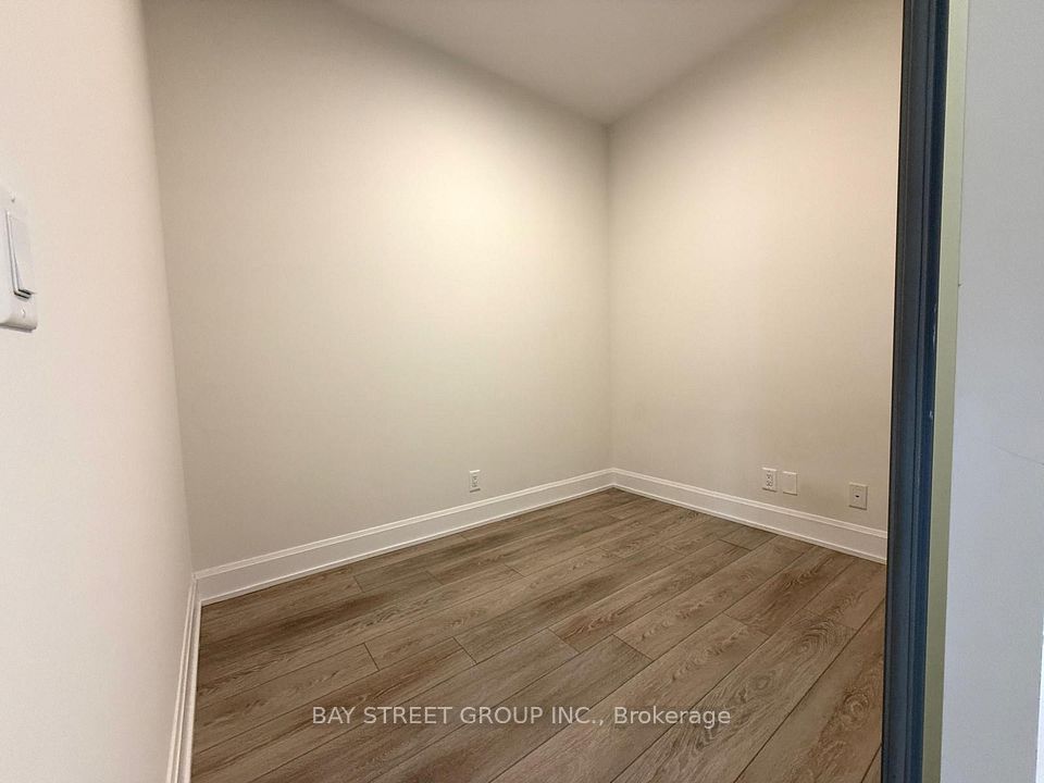 38 Gandhi Lane 3207, Markham, ON L3T 0G9 24