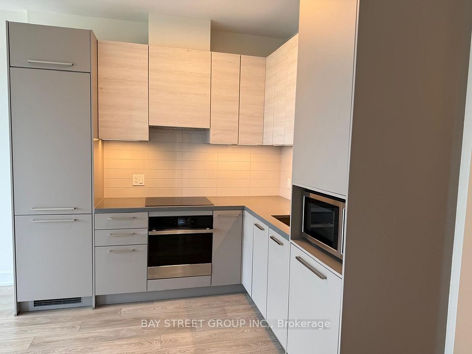 38 Gandhi Lane 3207, Markham, ON L3T 0G9 14