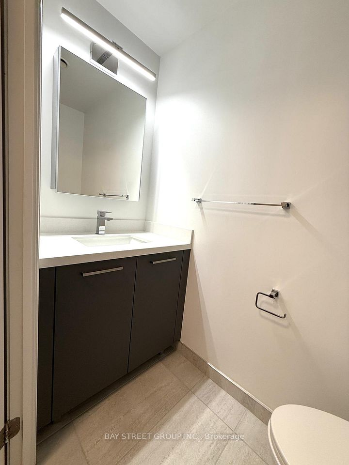 38 Gandhi Lane 3207, Markham, ON L3T 0G9 25