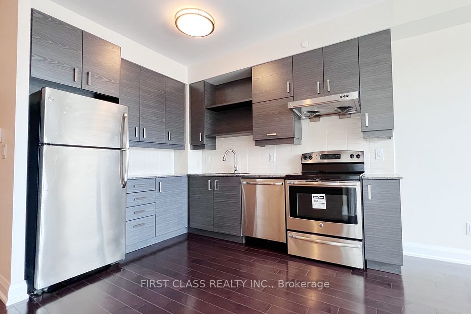 8200 Birchmount Road 315, Markham, ON L3R 9W1 4