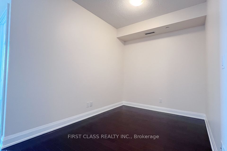 8200 Birchmount Road 315, Markham, ON L3R 9W1 11
