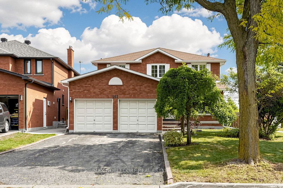 162 Venetian Crescent, Vaughan, ON L4L 5G3 2