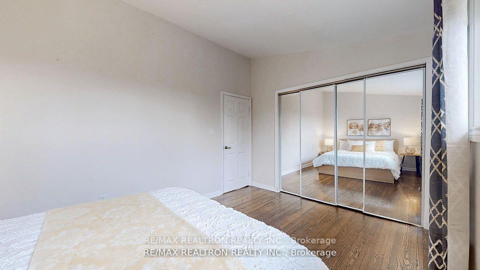 292 Essex Avenue, Richmond Hill, ON L4C 2C2 17