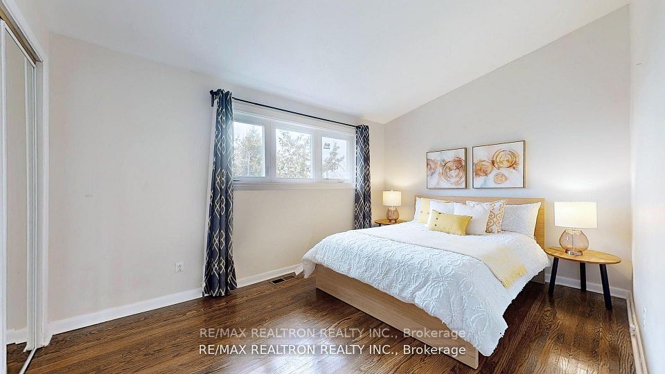 292 Essex Avenue, Richmond Hill, ON L4C 2C2 14