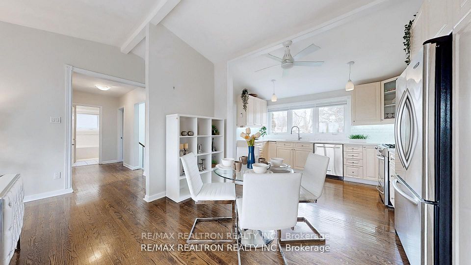 292 Essex Avenue, Richmond Hill, ON L4C 2C2 13