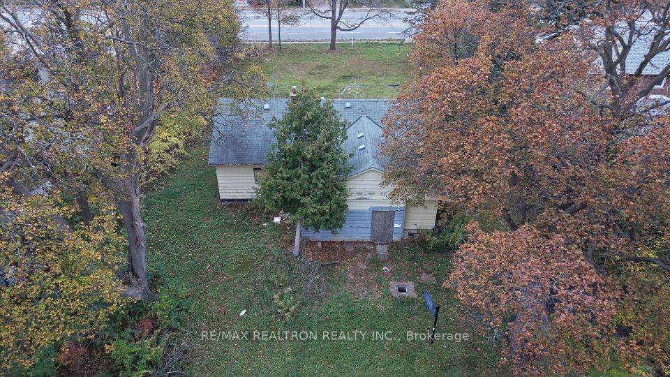 281 Elgin Mills Road W, Richmond Hill, ON L4C 4M1 2