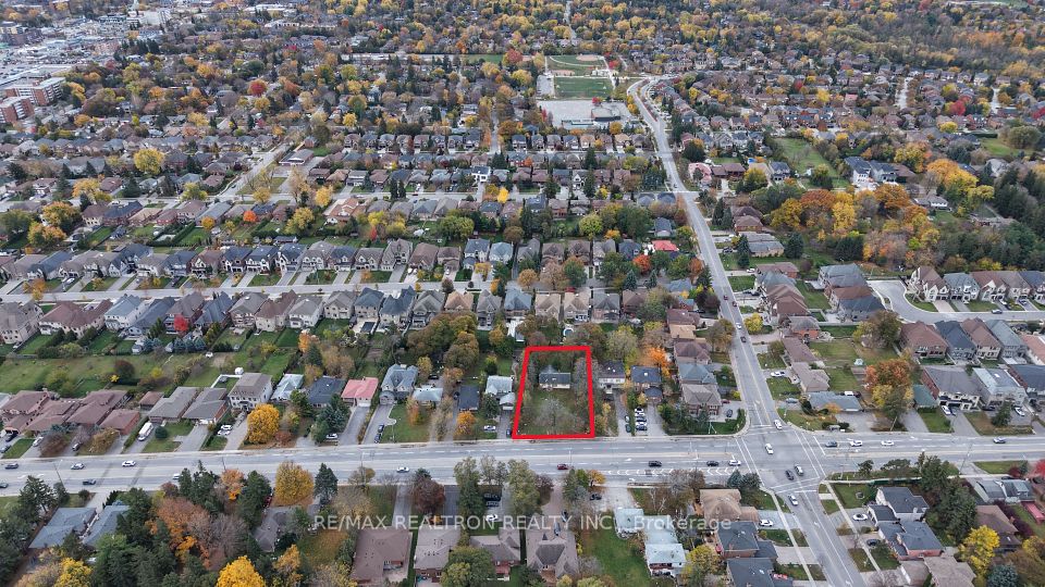 281 Elgin Mills Road W, Richmond Hill, ON L4C 4M1 10