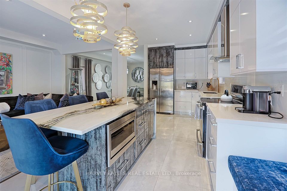 36 Canyon Gate Crescent, Vaughan, ON L6A 0C2 15