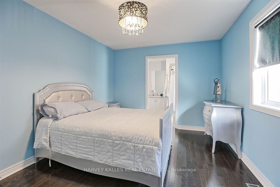 36 Canyon Gate Crescent, Vaughan, ON L6A 0C2 24