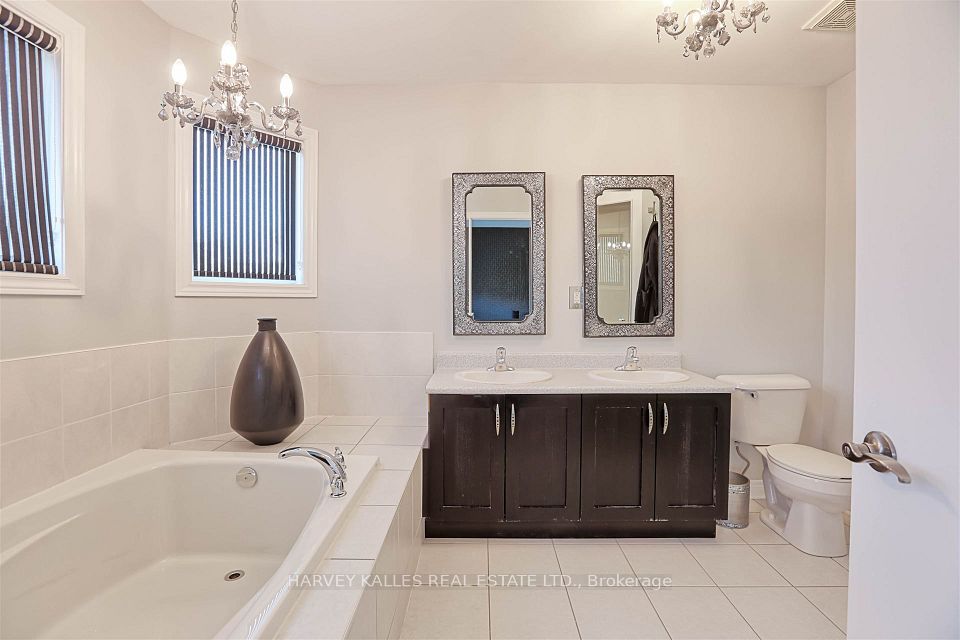 36 Canyon Gate Crescent, Vaughan, ON L6A 0C2 22