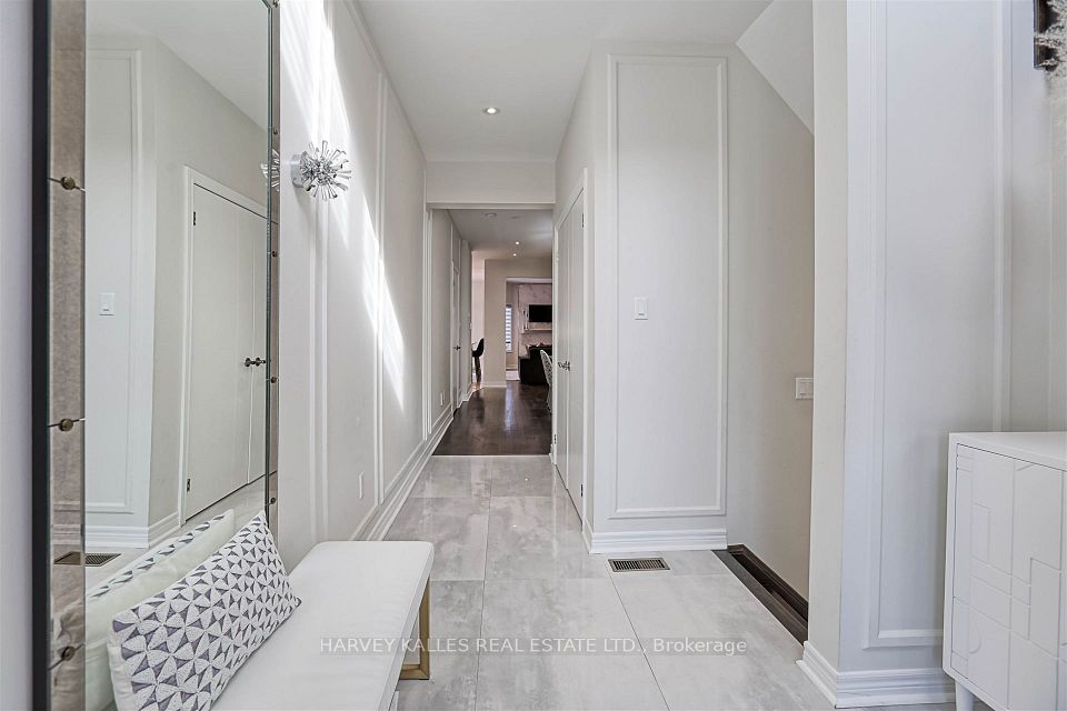 36 Canyon Gate Crescent, Vaughan, ON L6A 0C2 4