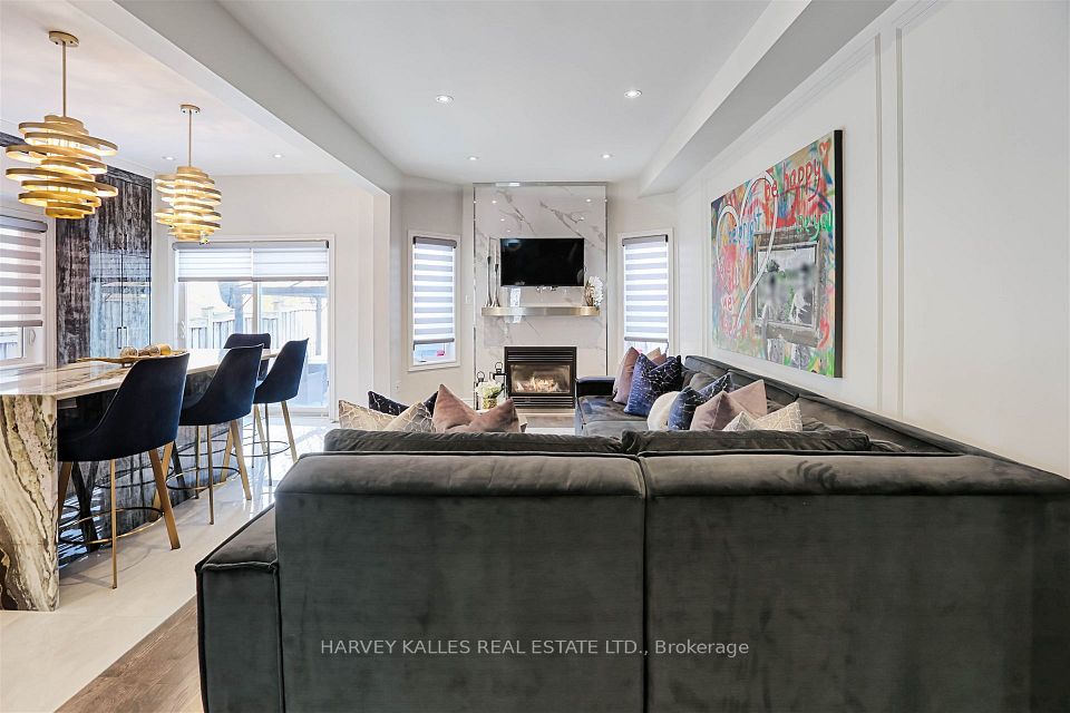 36 Canyon Gate Crescent, Vaughan, ON L6A 0C2 8