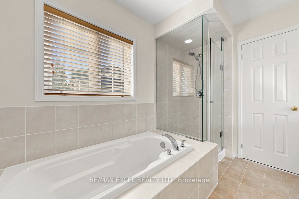 43 Eastern Skies Way, Markham, ON L6E 0N8 25