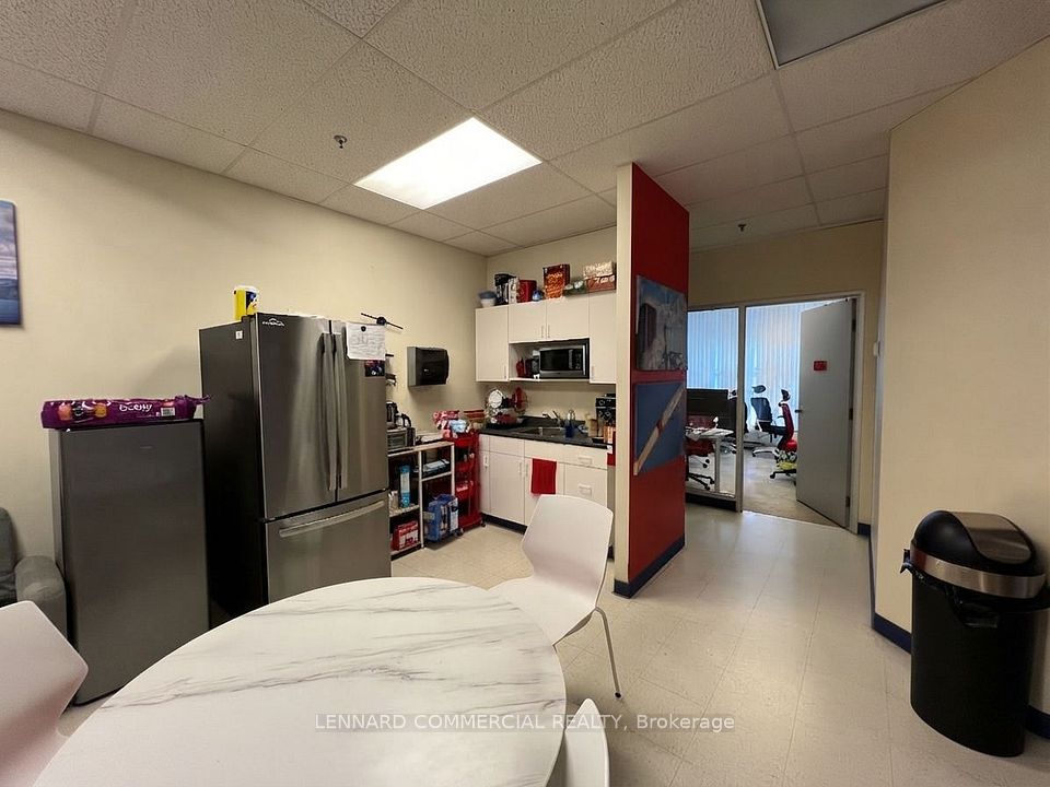 455 Cochrane Drive 24-25, Markham, ON L3R 9R3 7
