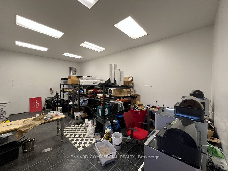 455 Cochrane Drive 24-25, Markham, ON L3R 9R3 4