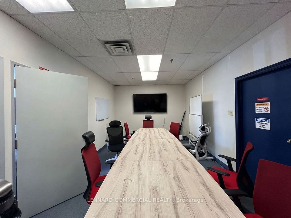 455 Cochrane Drive 24-25, Markham, ON L3R 9R3 2