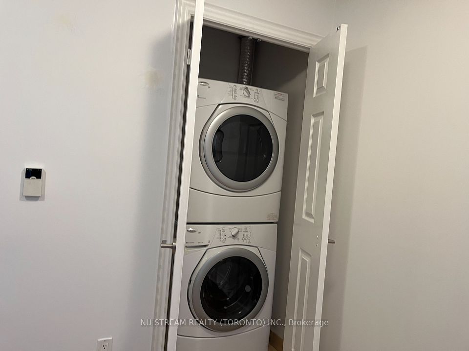 23 Cox Boulevard 1651, Markham, ON L3R 7Z9 10