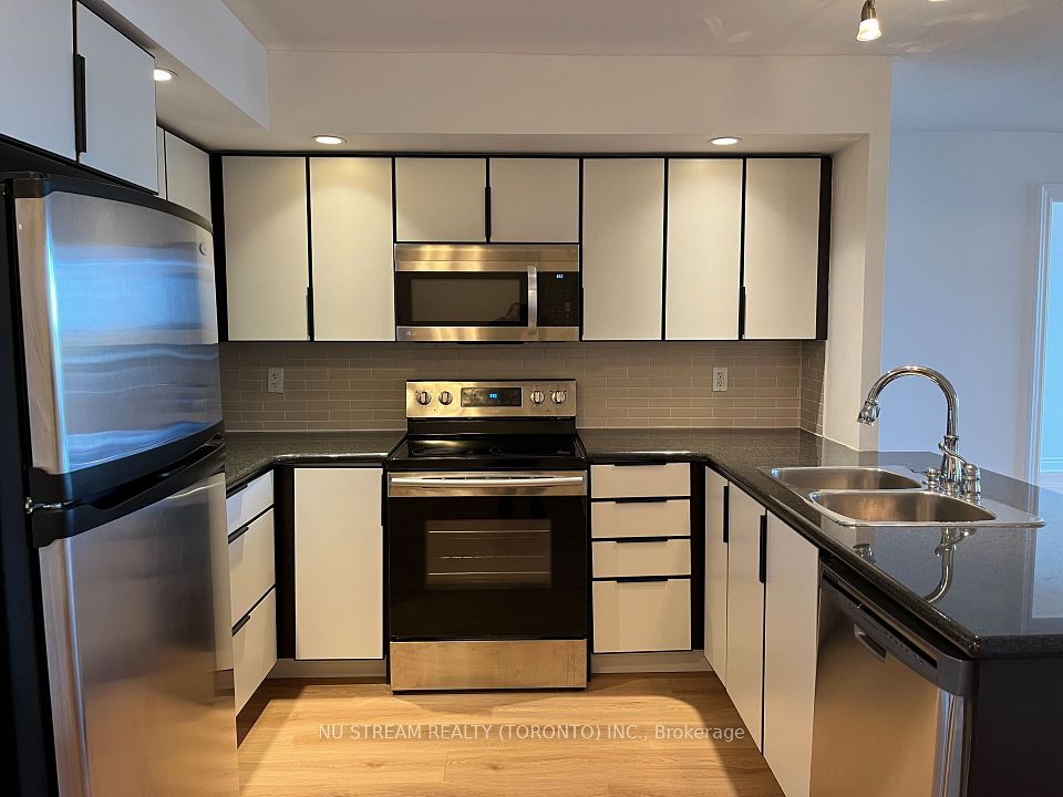 23 Cox Boulevard 1651, Markham, ON L3R 7Z9 9