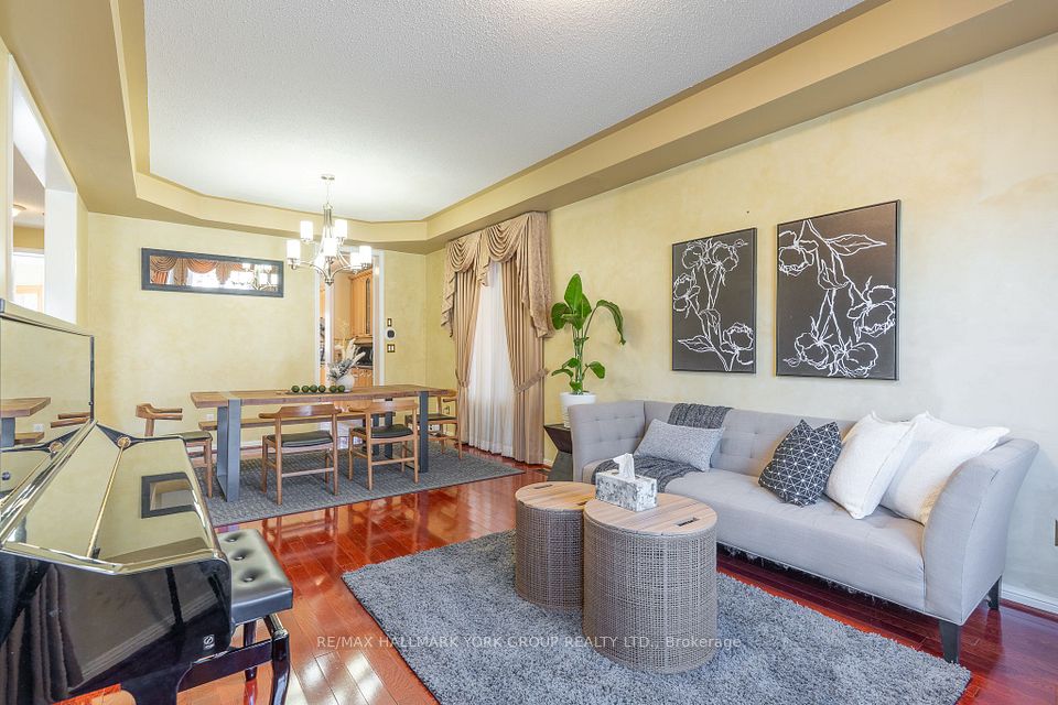 75 Winston Castle Drive, Markham, ON L6C 2B5 5
