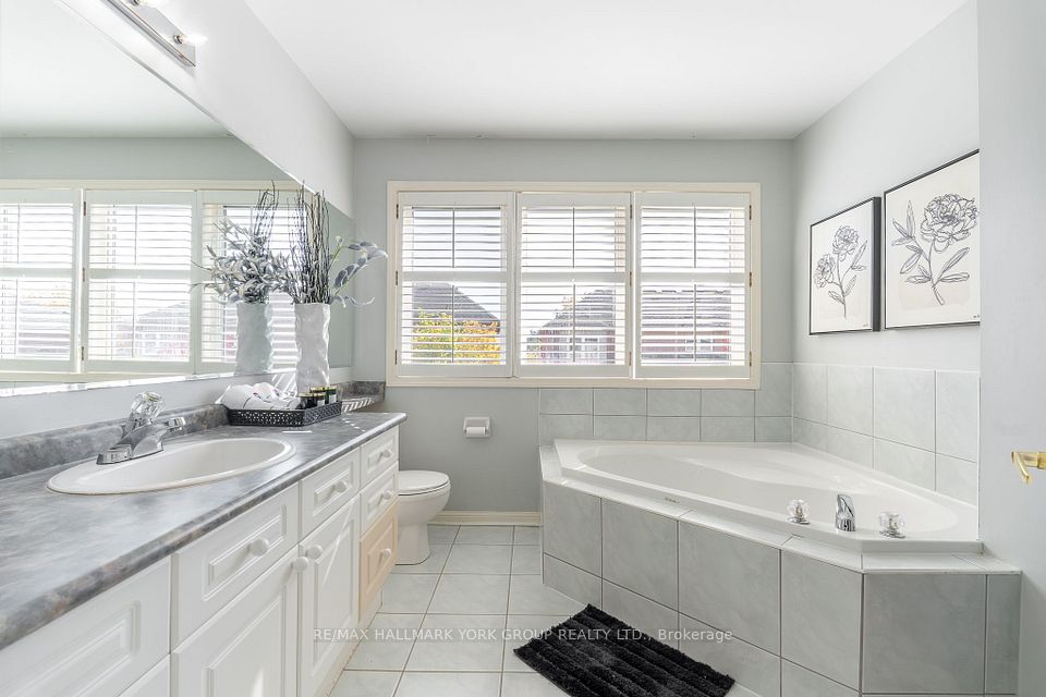 75 Winston Castle Drive, Markham, ON L6C 2B5 23