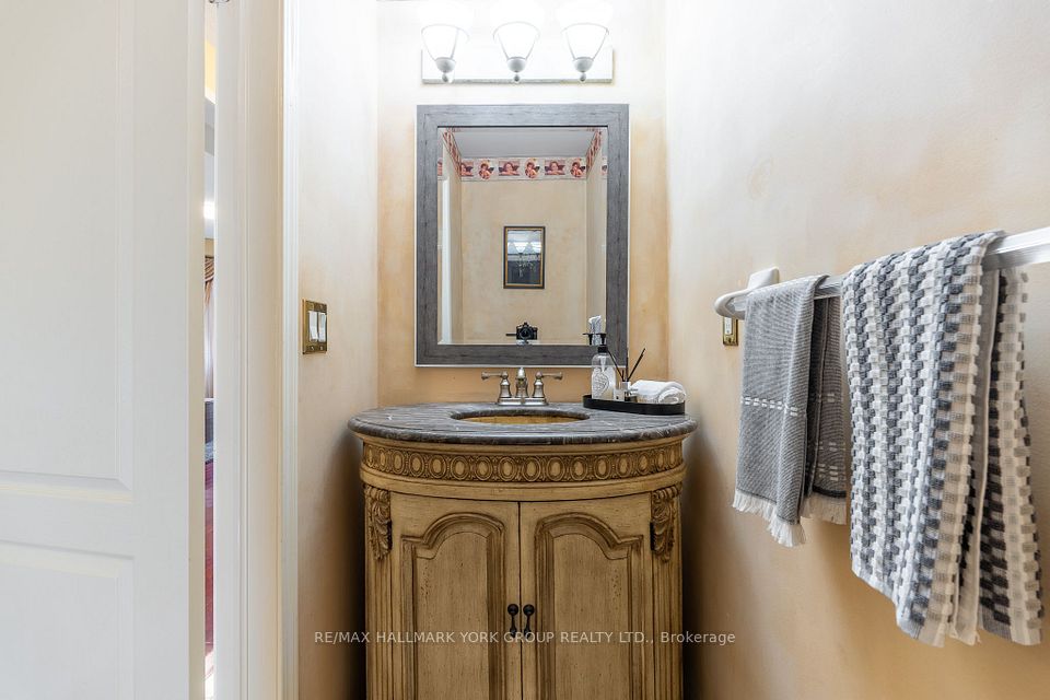 75 Winston Castle Drive, Markham, ON L6C 2B5 15