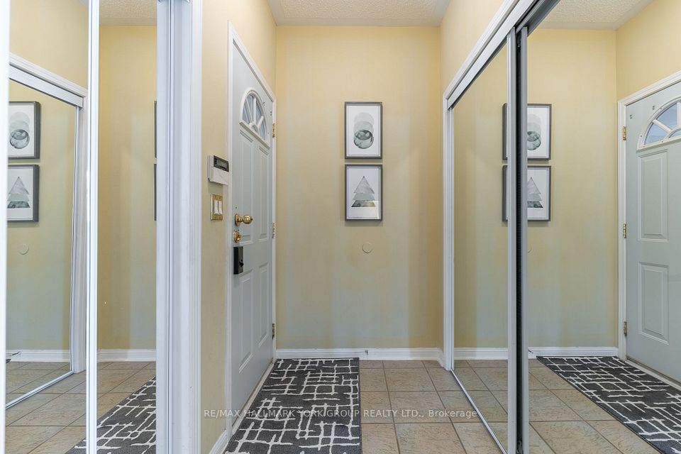 75 Winston Castle Drive, Markham, ON L6C 2B5 17