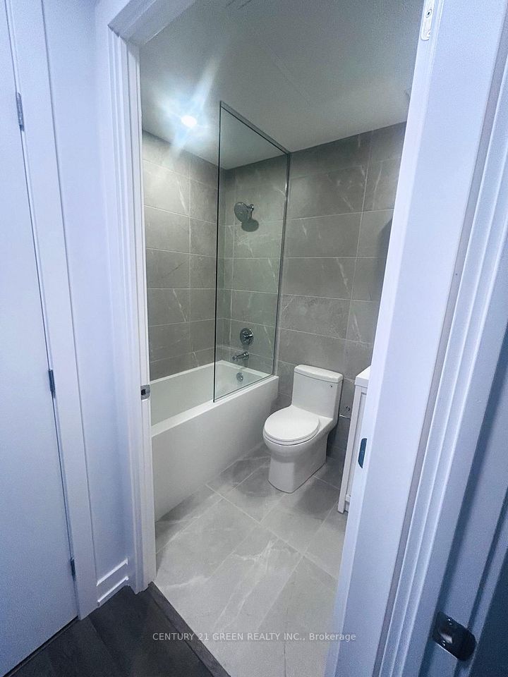 5 Meadowdale Road 1609, Vaughan, ON L4K 0C7 9