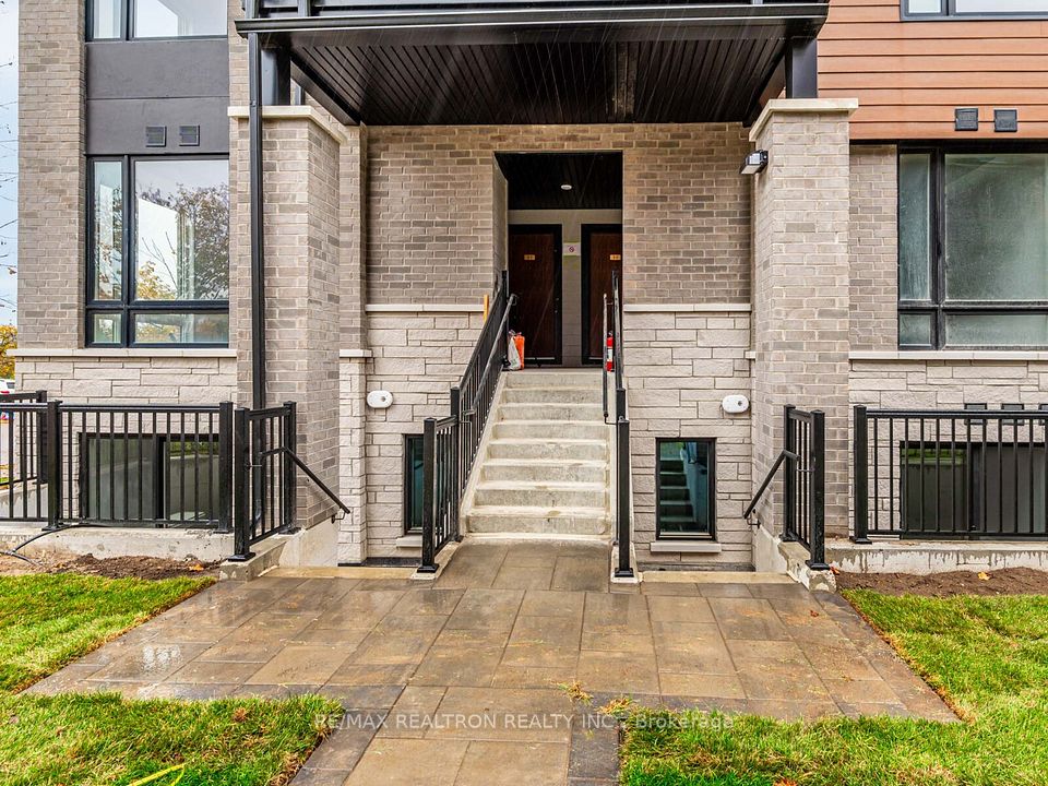 117 Marydale Avenue 31, Markham, ON L3S 0E3 2