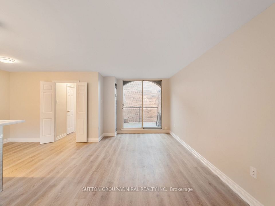 16 Elgin Street 316, Markham, ON L3T 4T4 5