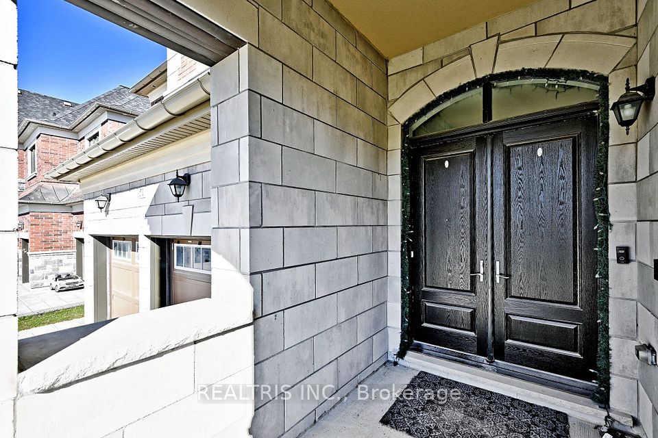 51 Pellegrini Drive, Vaughan, ON L4H 4N3 3