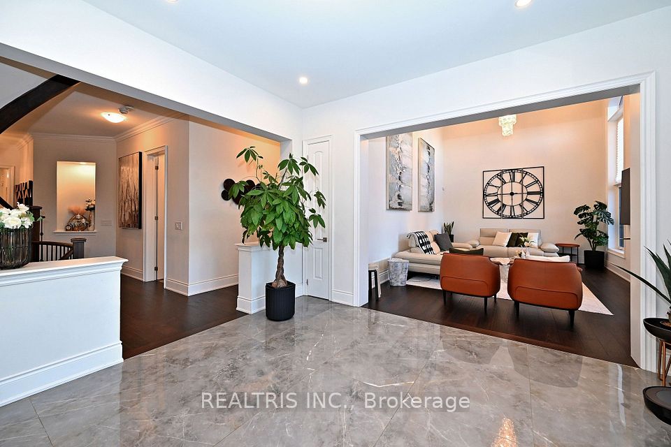 51 Pellegrini Drive, Vaughan, ON L4H 4N3 16