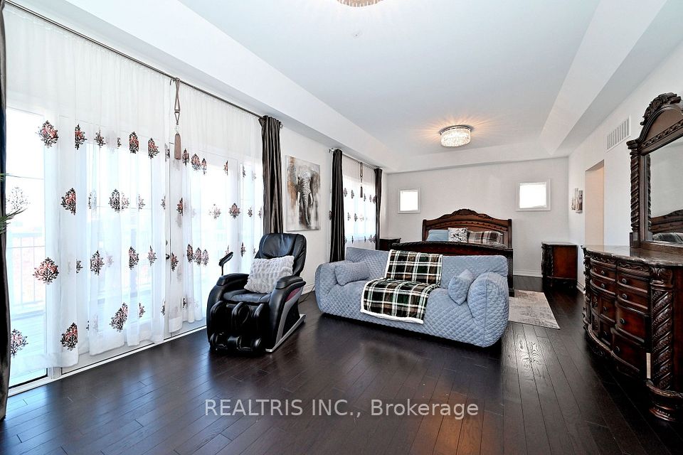 51 Pellegrini Drive, Vaughan, ON L4H 4N3 25