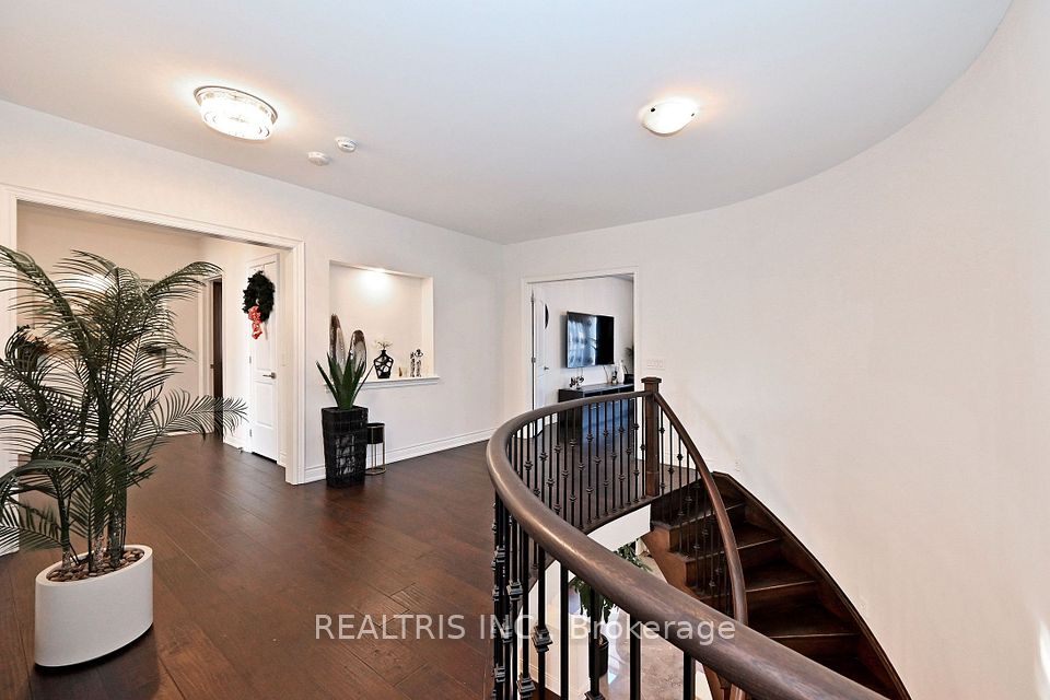 51 Pellegrini Drive, Vaughan, ON L4H 4N3 23