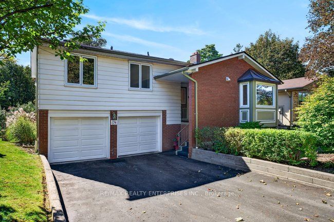 174 Bayview Fairways Drive, Markham, ON L3T 2Y8 2