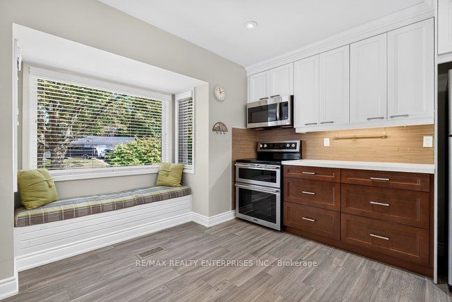 174 Bayview Fairways Drive, Markham, ON L3T 2Y8 12