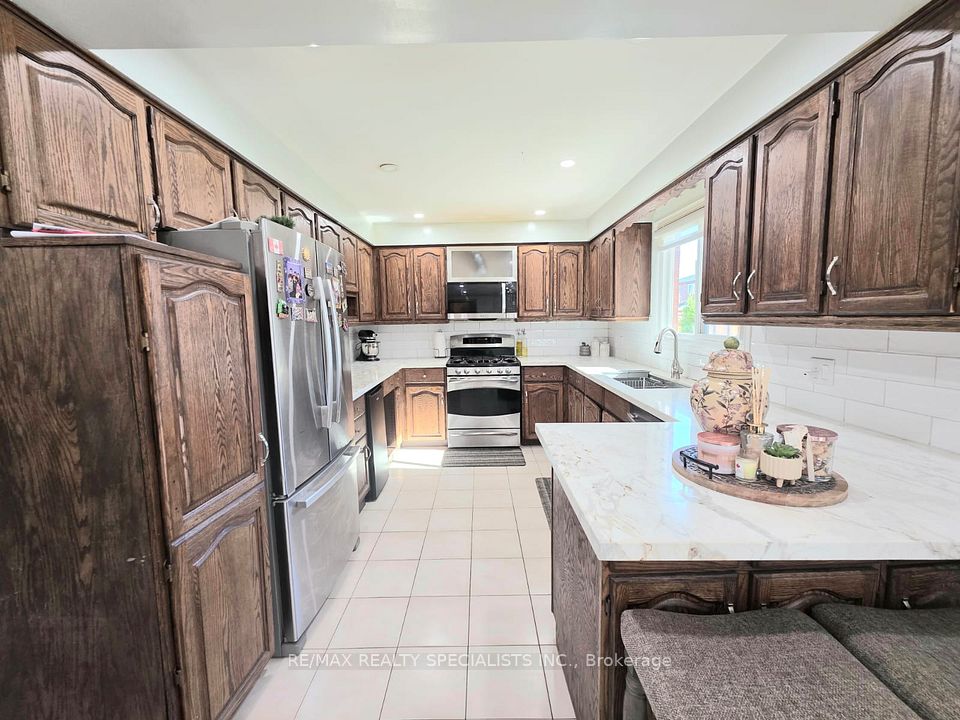 41 Claudia Avenue, Vaughan, ON L4L 6S2 11