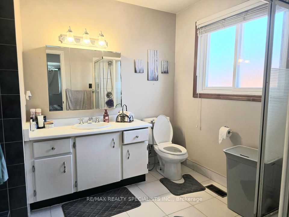 41 Claudia Avenue, Vaughan, ON L4L 6S2 25
