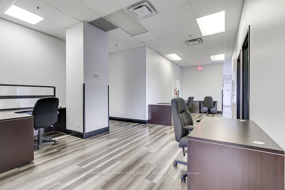 7050 Weston Road 101, Vaughan, ON L4L 8G7 10