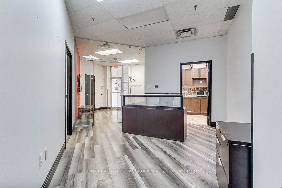 7050 Weston Road 101, Vaughan, ON L4L 8G7 20