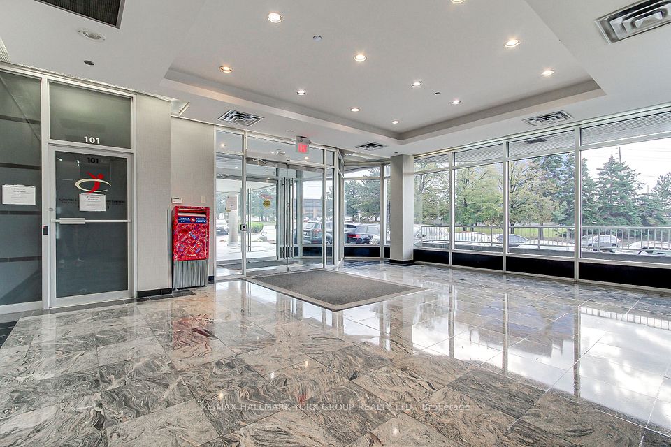 7050 Weston Road 101, Vaughan, ON L4L 8G7 4