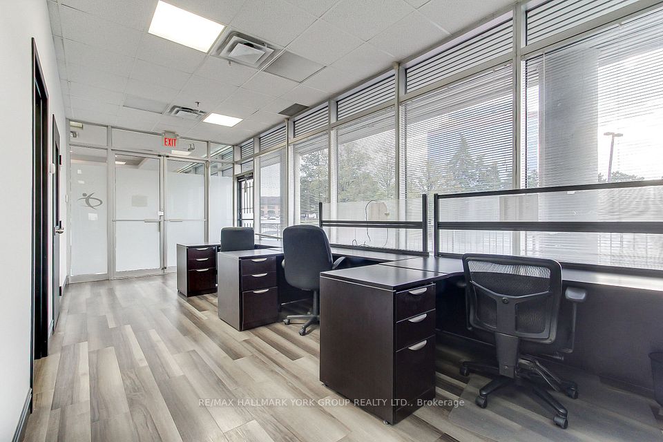 7050 Weston Road 101, Vaughan, ON L4L 8G7 6