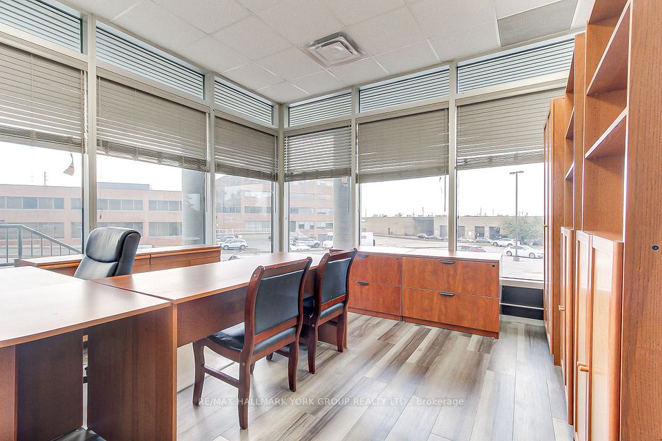 7050 Weston Road 101, Vaughan, ON L4L 8G7 11