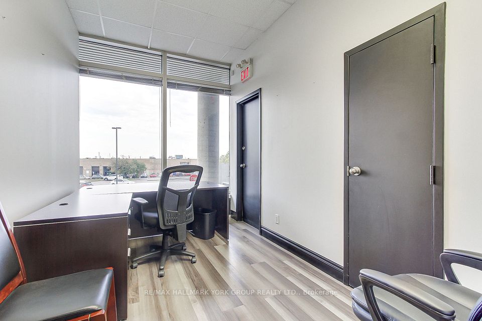 7050 Weston Road 101, Vaughan, ON L4L 8G7 13