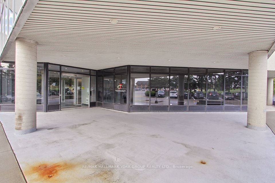 7050 Weston Road 101, Vaughan, ON L4L 8G7 2