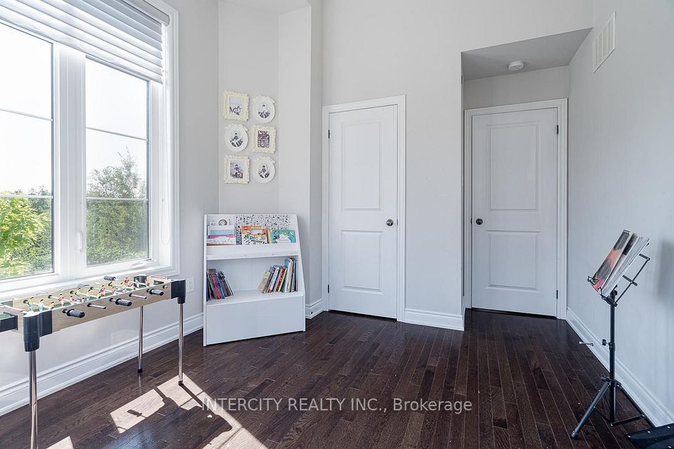 1331 Major Mackenzie Drive W 116, Vaughan, ON L6A 4W4 19