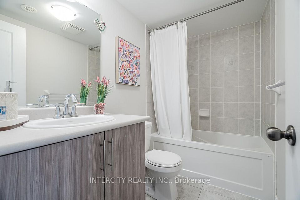 1331 Major Mackenzie Drive W 116, Vaughan, ON L6A 4W4 20